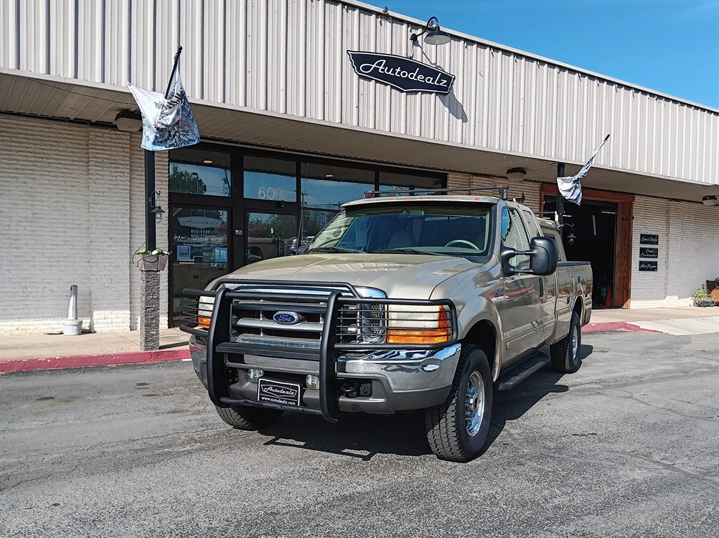 2001 Ford F-350 Lariat 4x4 SuperCab SWB's photo