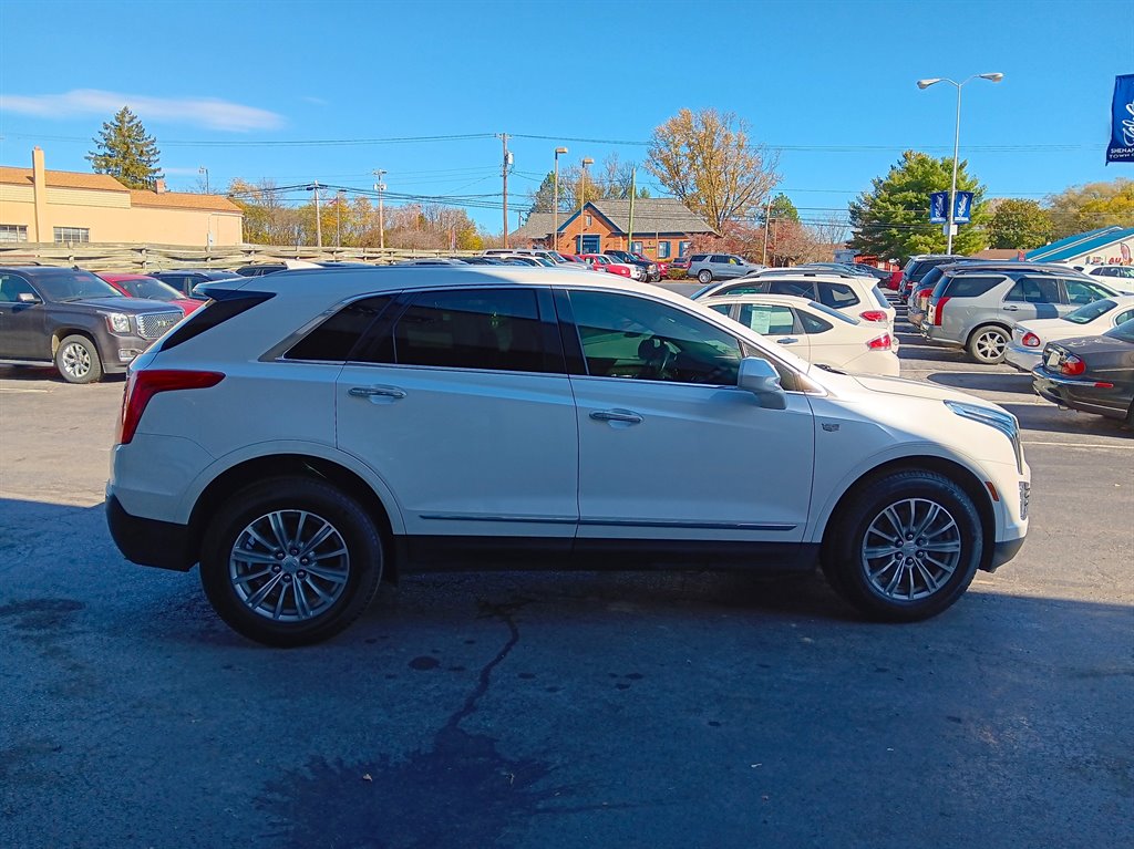 2017 Cadillac XT5 Luxury photo 4