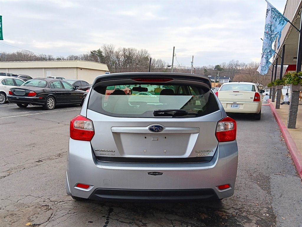 2012 Subaru Impreza 2.0I photo 3