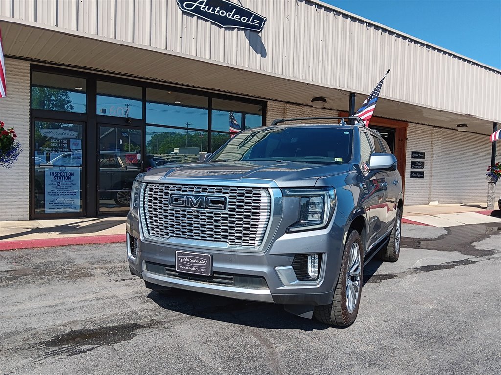 2021 GMC Yukon Denali's photo