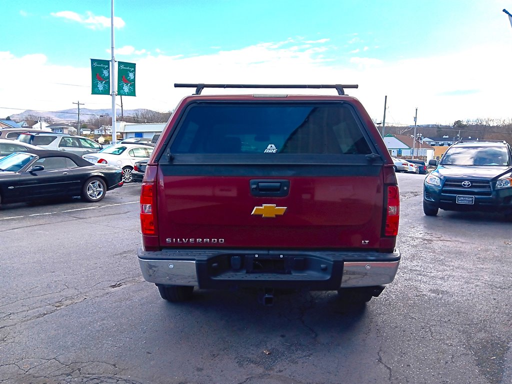 2013 Chevrolet Silverado 1500 LT photo 3