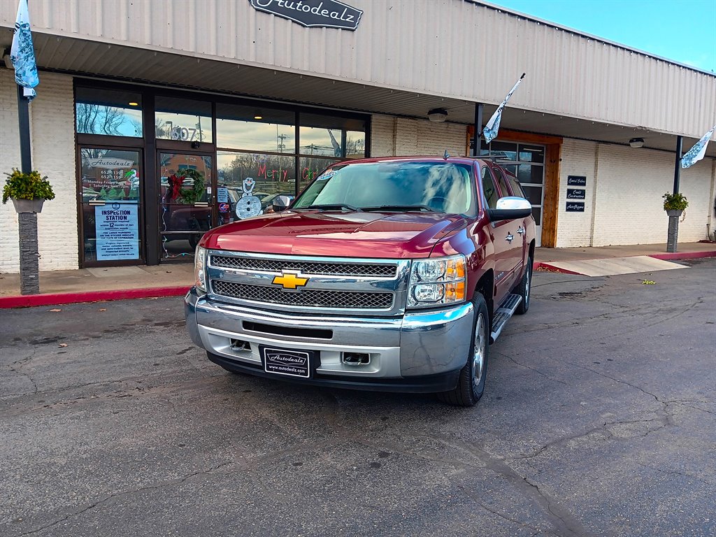 Chevrolet Silverado 1500's photo