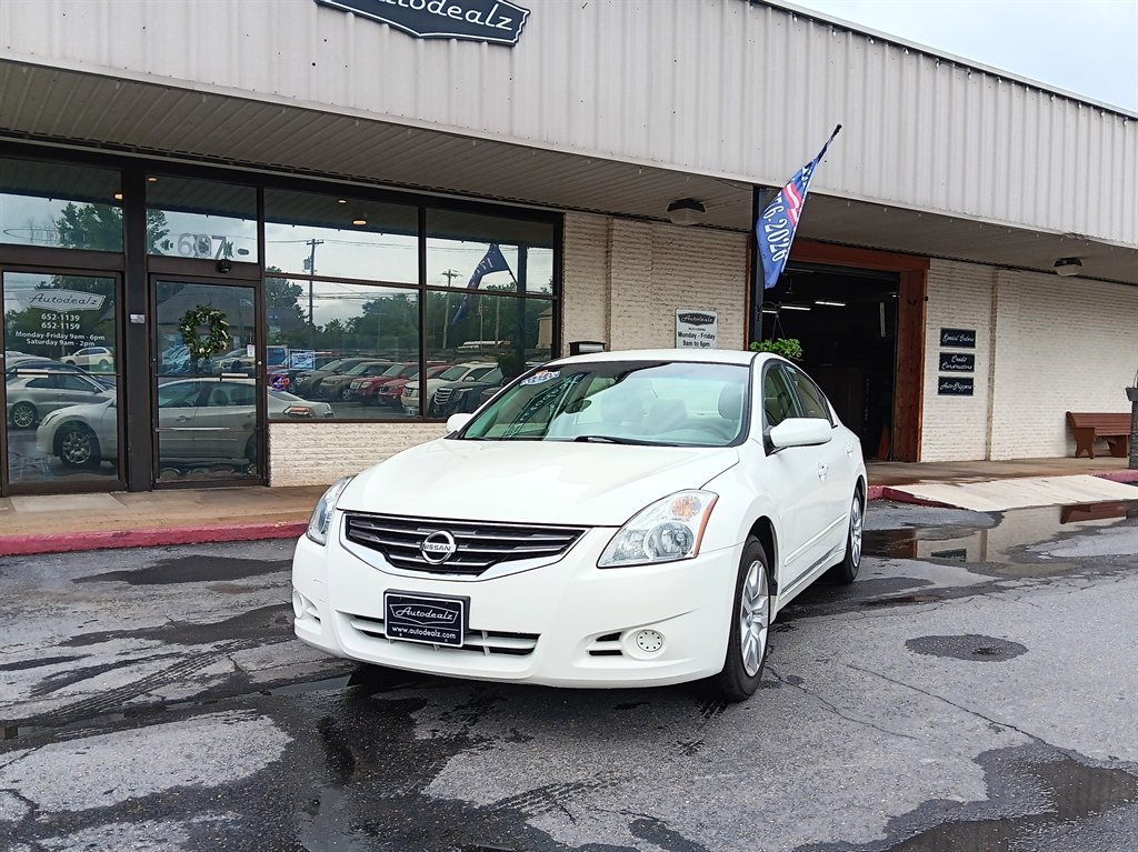 2012 Nissan Altima's photo